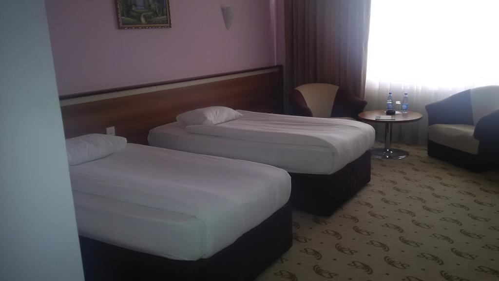 מינגסוויר River Side Hotel חדר תמונה