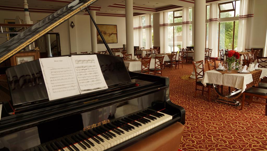 מינגסוויר River Side Hotel מראה חיצוני תמונה